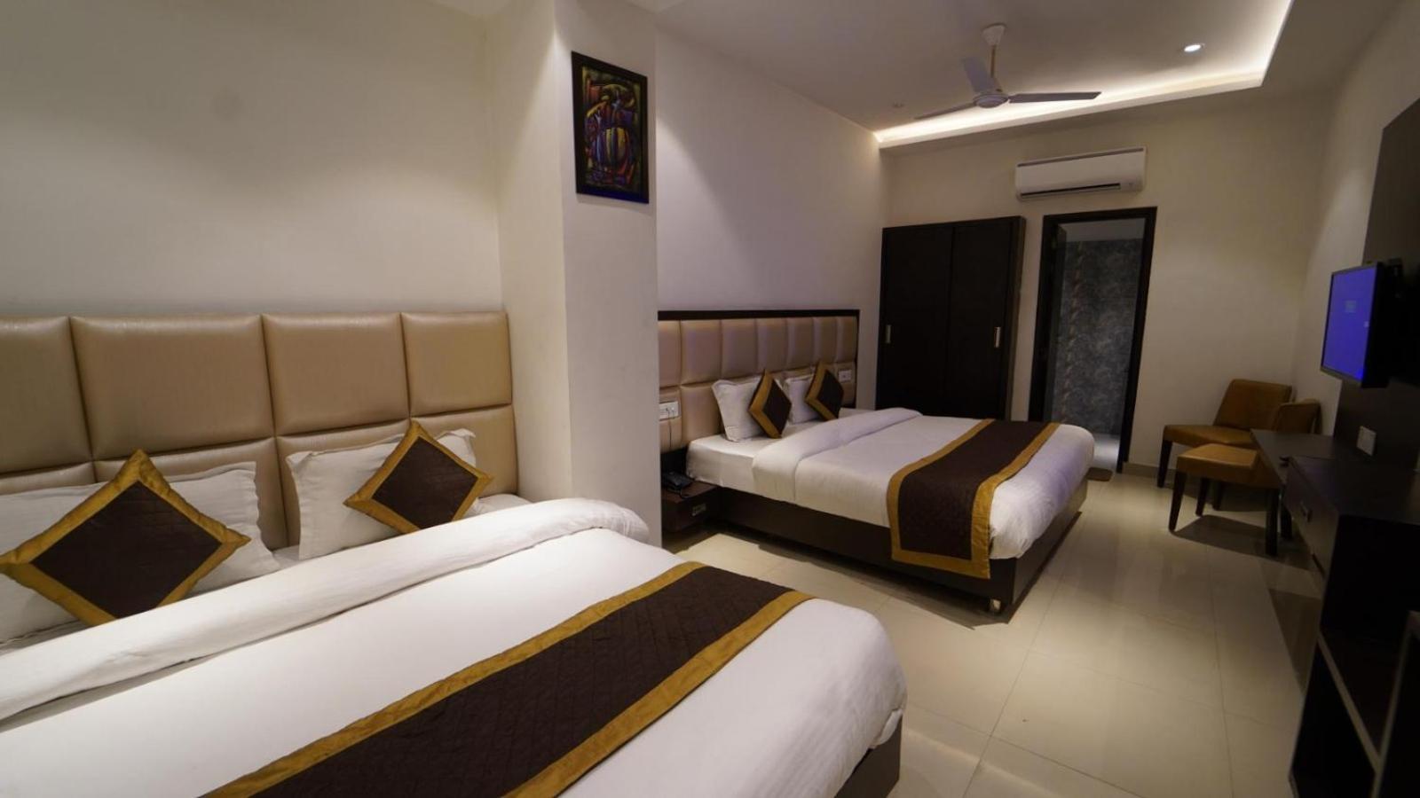 Hotel Avi Inn Amritsar Zewnętrze zdjęcie